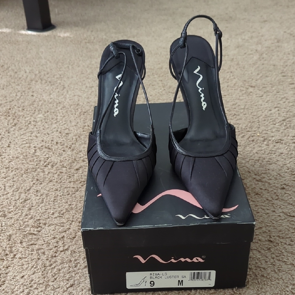 Nina Black Heels Elegant Design